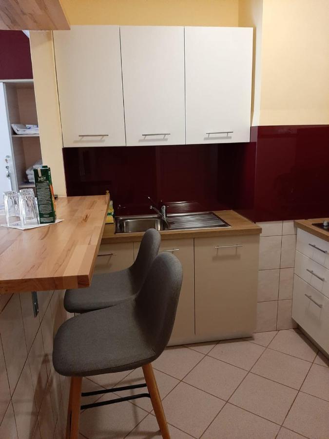 Old Leonardo Apartman *